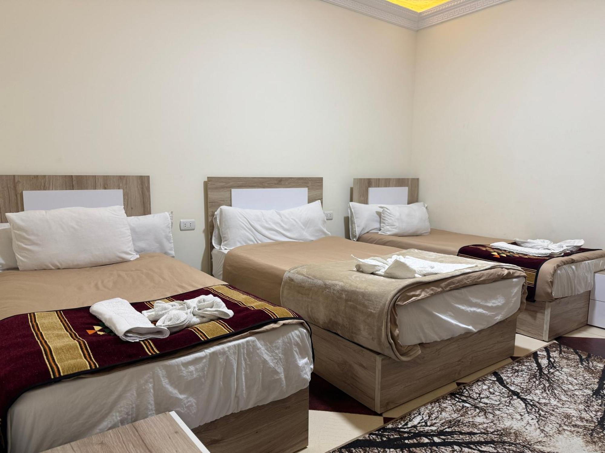 Nefertiti Pyramids View Otel Kahire Dış mekan fotoğraf